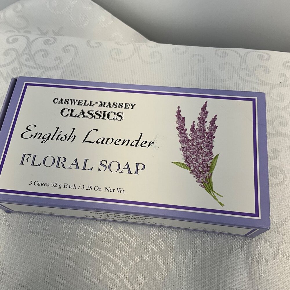 Caswell-Massey Classics English Lavender Floral Soap Set